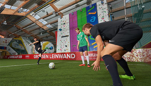 12 Fragen an einen Stammfußballspieler in unserer Soccerhalle